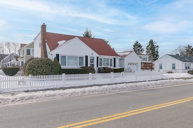 667 E Squantum St, Quincy, MA 02171 - photo 4