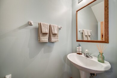 2036 Limestone Ln unit 228, Carpentersville, IL 60110 - photo 6