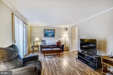 19356 Running Cedar Ct, Germantown, MD 20876 - photo 7