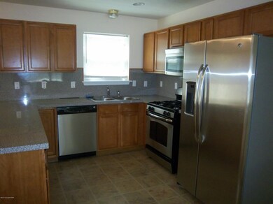 7100 Robinwood Dr, Tobyhanna, PA 18466 - photo 3