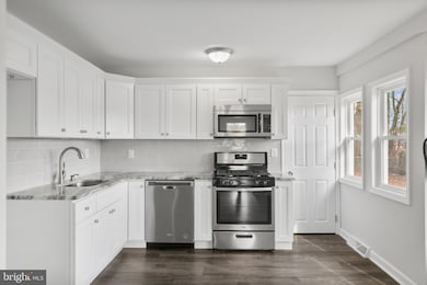 402 Oxford St, Vineland, NJ 08360 - photo 6