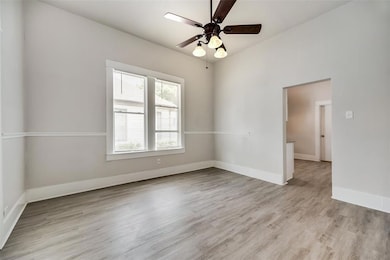 1105 W Chestnut St, Denison, TX 75020 - photo 7