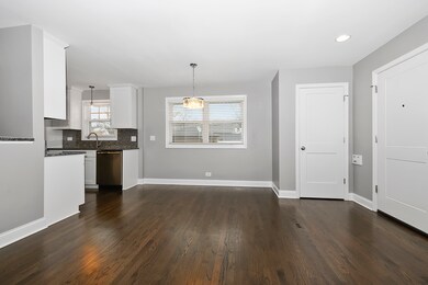 979 S Saylor Ave, Elmhurst, IL 60126 - photo 4