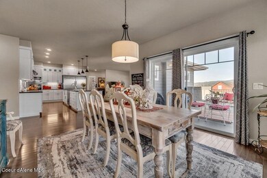 13Dining.jpg-SMALL