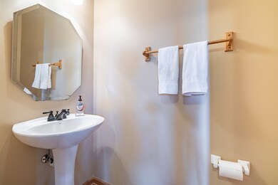 6753 Slate Dr unit 933, Carpentersville, IL 60110 - photo 6