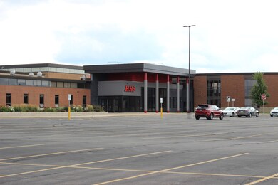 1187 Kingsmill Dr, Algonquin, IL 60102 - photo 6