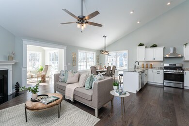 74 Massie Cir unit 34, Hudson, NH 03051 - photo 7