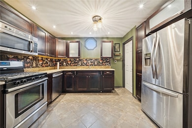 128 Lily St, Apollo, PA 15613 - photo 6