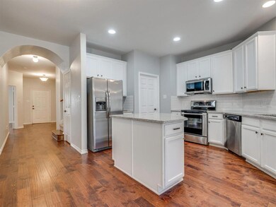 2012 Bridgeport Dr, Providence Village, TX 76227 - photo 4