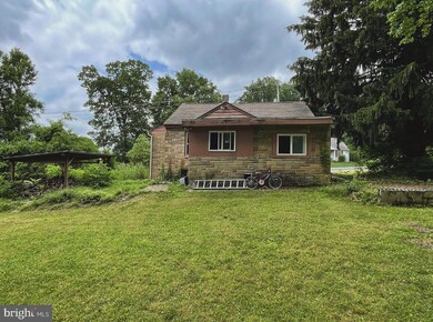 3981 N Sherman Street Extension, Mount Wolf, PA 17347 - photo 4