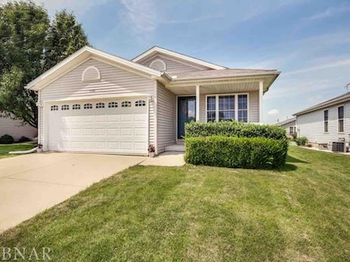 1120 Rader Run, Bloomington, IL 61704 - photo 2