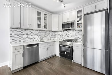 Grand Sutton unit 35A, New York, NY 10022 - photo 3