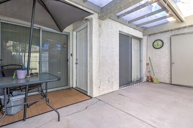 542 S Allred Dr-7