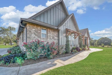 1215 Woodland Dr, Cache, OK 73527 - photo 4