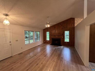 7 Englewood Dr, Palmyra, VA 22963 - photo 4