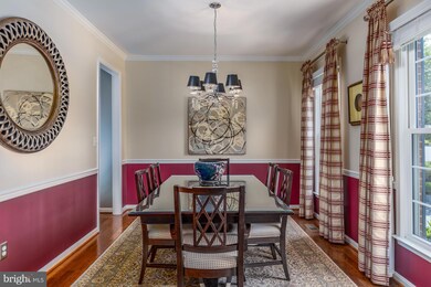 4909 Fox Creek Ct, Chantilly, VA 20151 - photo 7