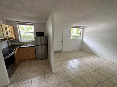 North Bay Villas unit 102, North Bay Village, FL 33141 - photo 2