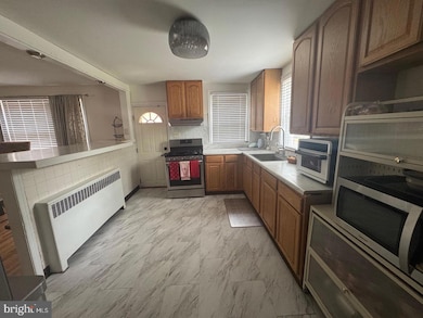 2431 N 50th St, Philadelphia, PA 19131 - photo 7