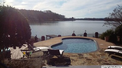 311 Lakepoint Dr, Gadsden, AL 35901 - photo 2