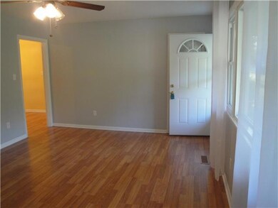 961 Emerson St, Manchester, TN 37355 - photo 3