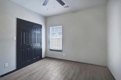 4409 Weaver Rd unit 2, Houston, TX 77016 - photo 6