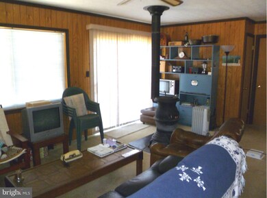 635 Snyders Ridge Rd, Mathias, WV 26812 - photo 4