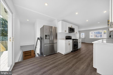 8 Marley Neck Rd, Glen Burnie, MD 21060 - photo 5