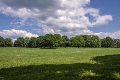 21 Upper Cross Rd, Greenwich, CT 06831 - photo 2