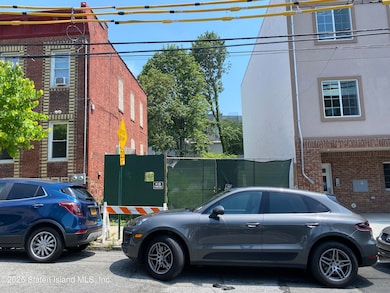 77 Montgomery Ave, Staten Island, NY 10301 - photo 3