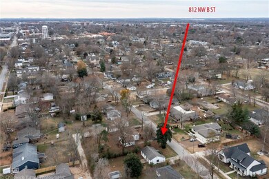 812 NW B St, Bentonville, AR 72712 - photo 7