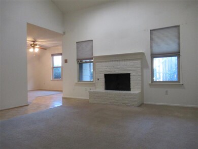 6525 Fisher Rd, Dallas, TX 75214 - photo 4