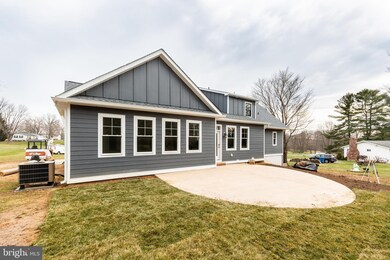 3804 Robin Hood Way, Sykesville, MD 21784 - photo 5