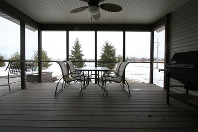 301 4th St, Brooklyn, WI 53521 - photo 6