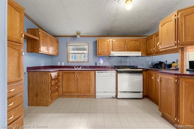 9824 Hathaway Dr, Northville, MI 48167 - photo 7