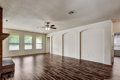 8334 Piney Wood Run, San Antonio, TX 78255 - photo 4