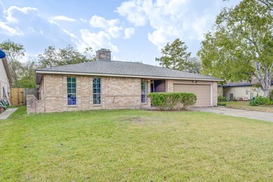 16926 Blackhawk Blvd, Friendswood, TX 77546 - photo 4