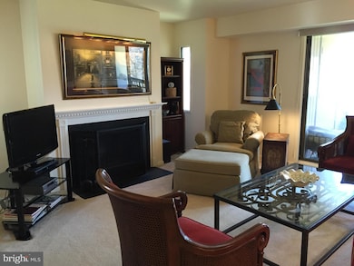 5647 Harpers Farm Rd unit E, Columbia, MD 21044 - photo 2