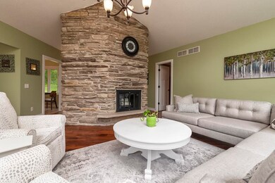 2302 Gold Dr, Fitchburg, WI 53711 - photo 6