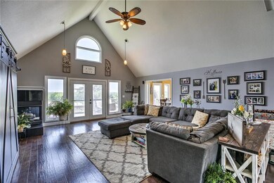 Living room w/ gorgeous views