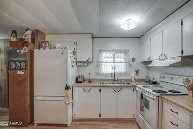 KITCHEN 3 (2)