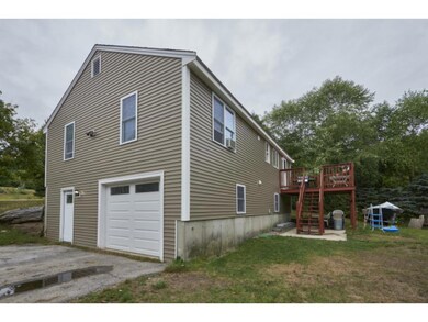 19 Fairfield Rd, Sandown, NH 03873 - photo 4