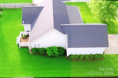 201 Tarrington Dr, Statesville, NC 28625 - photo 2