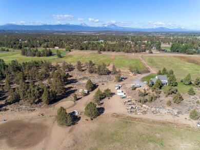 unlisted-address, Bend, OR 97703 - photo 4