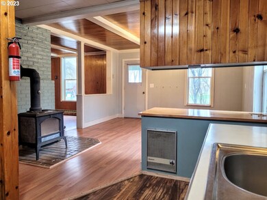 138 W Dawson St, Halfway, OR 97834 - photo 5