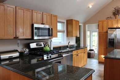 15 Pike St, Hopkinton, MA 01748 - photo 3