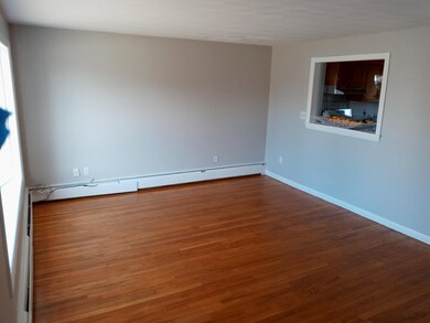 31 Beaver St, Nashua, NH 03063 - photo 4