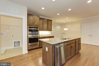 9753 Knowledge Dr, Laurel, MD 20723 - photo 4