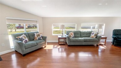 7833 Normandy St, Miramar, FL 33023 - photo 6