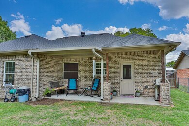 1313 S Clements St, Gainesville, TX 76240 - photo 7