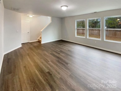 6407 Brumit Ln, Charlotte, NC 28269 - photo 4